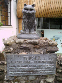 towser-statuie towser-statuie