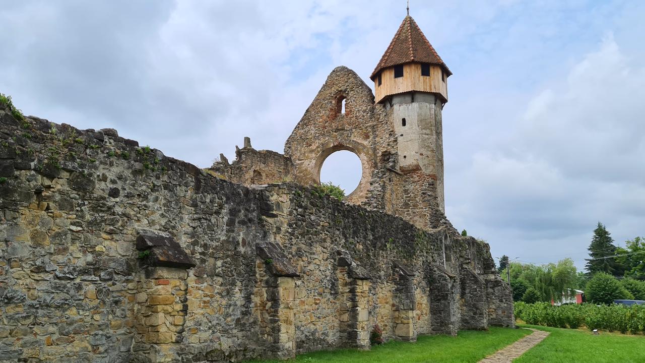 Abația Cisterciană din Cârța