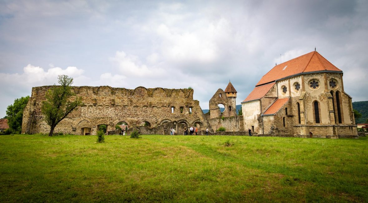 Întâlnire cu țara mea | Abația Cisterciană din Cârța 
