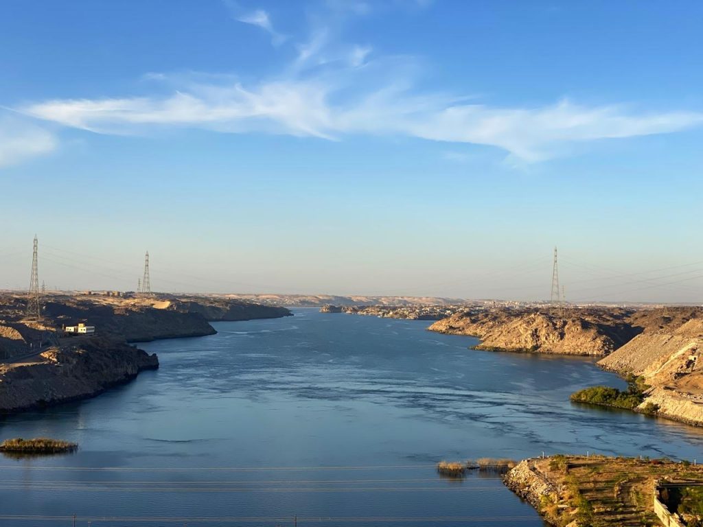 Circuit în Egipt circuit în egipt, barajul de la aswan