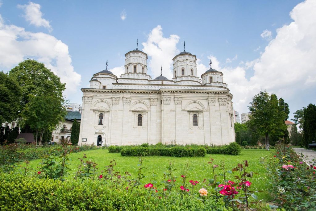 Biserici și catedrale impresionate din centrul Iașiului